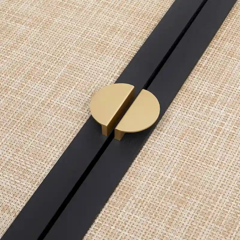 Armadio in Rattan a 4 Ante con Ripiani Regolabili – Mobile Contenitore per Camera da Letto, Soggiorno e Studio