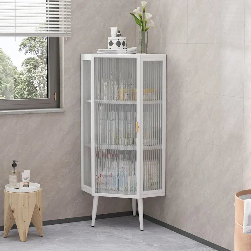 Mobile angolare da terra 22,25", a tre ripiani con ante in vetro temperato e mensole portaoggetti per bagno, soggiorno e camera da letto